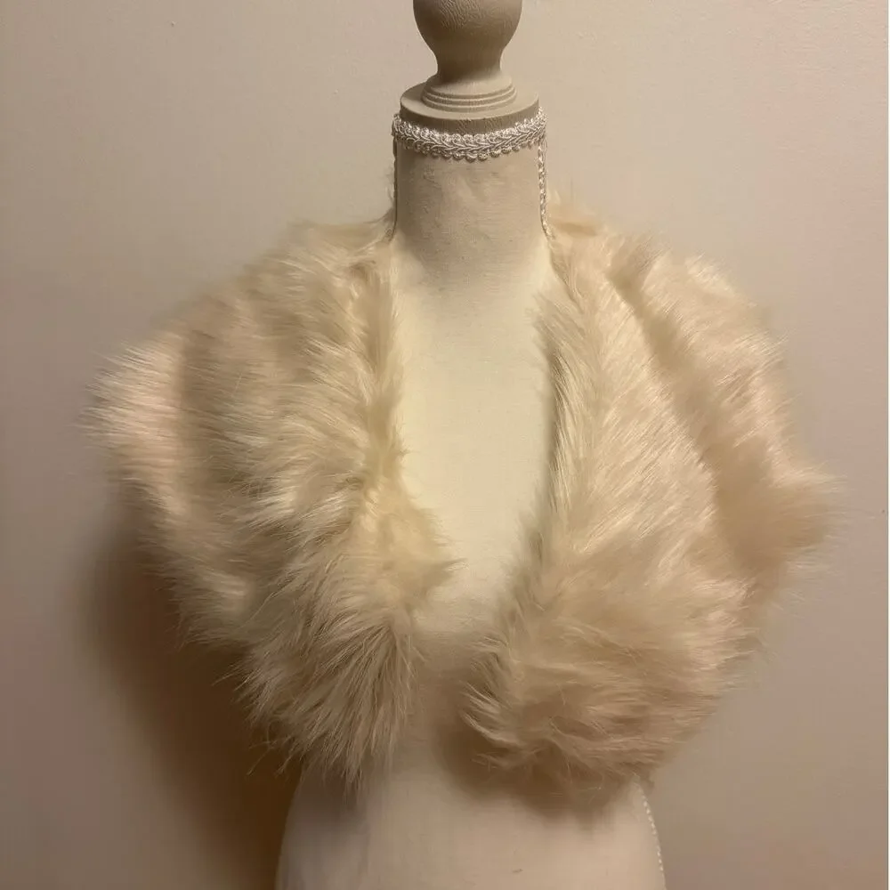 Vintage Cream Faux Fur Bolero shrug with satin lining